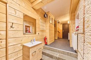 Fotografie z fotogalerie ubytování Chalupa Javořinka v destinaci Pec pod Sněžkou + 52 fotografií