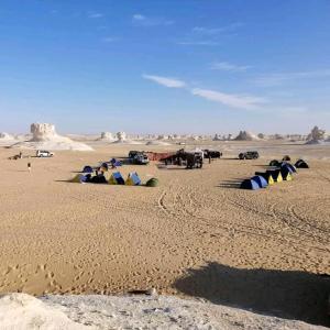 Φωτογραφία από το άλμπουμ του Tours of the White Desert σε Az Zabū