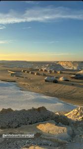Φωτογραφία από το άλμπουμ του Tours of the White Desert σε Az Zabū
