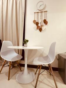 Φωτογραφία από το άλμπουμ του Semi Furnished Condo at Sta Rosa Zadia Tower 2 σε Sampong +6 φωτογραφίες