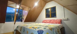 Giường trong phòng chung tại Cloud Castle, Panchalimedu +21 ảnh