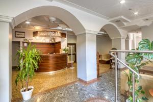 El lobby o recepción de Hotel Muszyna