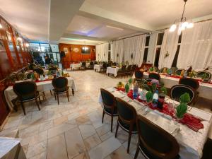 Restaurace v ubytování Hotel Select