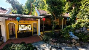 Κήπος έξω από το ANN GARDEN RETREAT by Secret Garden Cat Ba