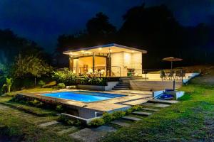 Πισίνα στο ή κοντά στο Villa tipo Suite, Privada en Villeta +21 φωτογραφίες