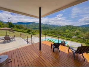 Γενική θέα στο βουνό ή θέα στο βουνό από  αυτή η βίλα