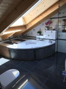 Et badeværelse på I'd Love To Be Home