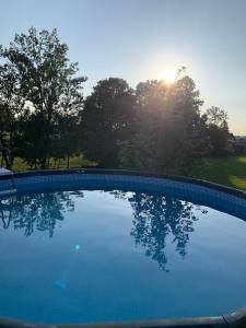 Swimmingpoolen hos eller tæt på I'd Love To Be Home