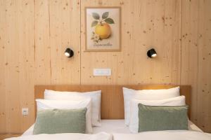 Postel nebo postele na pokoji v ubytování Kozjanski dvor + 140 fotografií