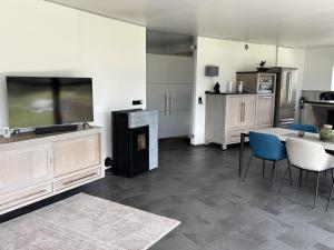 Η κουζίνα ή μικρή κουζίνα στο PurPlus Lodge