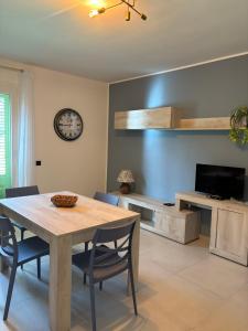 TV a/nebo společenská místnost v ubytování Le Case di Zefiro