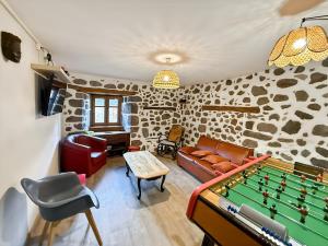 Χώρος καθιστικού στο Maison auvergnate pleine de charme, Pleaux, 5 pers