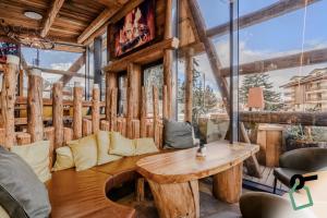 Χώρος καθιστικού στο Hotiday Sauze Centro