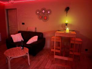 Χώρος καθιστικού στο les suites privilèges