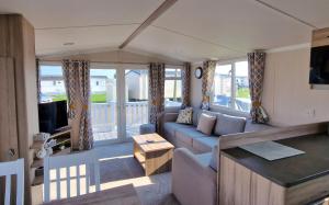 Μια τηλεόραση ή/και κέντρο ψυχαγωγίας στο ForgetMeNot, Selsey