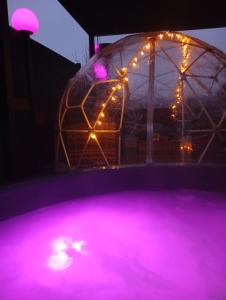 Φωτογραφία από το άλμπουμ του Love room avec Spa privatif "la Courtisane" - Terrasse 40m2 - love-room-alsace-67 σε Niederbronn-les-Bains