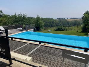 Πισίνα στο ή κοντά στο les suites privilèges