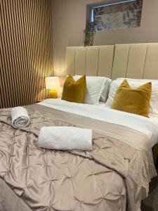 Postel nebo postele na pokoji v ubytování Private Cosy 1Bd in town