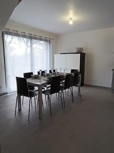 Møde- og/eller konferencelokalet på Maison aux portes de Genève et jacuzzi