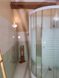 Ένα μπάνιο στο Chambres D'hôtes 4 Saisons