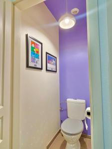 Ένα μπάνιο στο La Belle Breisach - Pop et Arty - Near Colmar