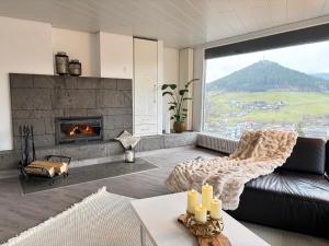 Nespecifikovaný výhled na hory nebo výhled na hory při pohledu z apartmánu