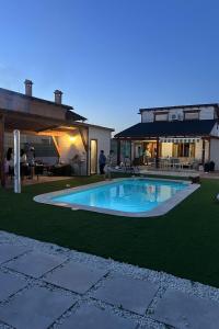 Πισίνα στο ή κοντά στο Luxury Rural Cuenca - Villas
