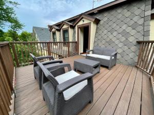 Balkón nebo terasa v ubytování Dartmouth House