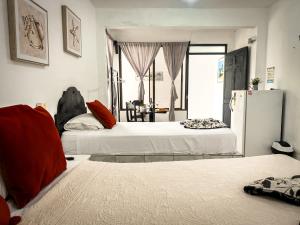 Galería fotográfica de Emma Hotel Jaco en Jacó 2 fotos más