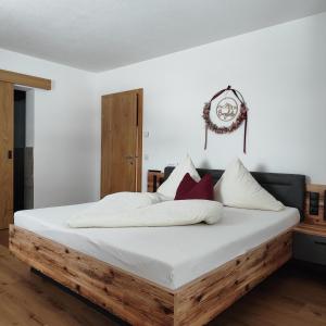 Giường trong phòng chung tại Anni, Apart