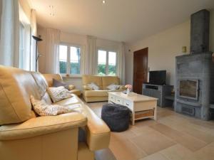 Μια τηλεόραση ή/και κέντρο ψυχαγωγίας στο Frontzate