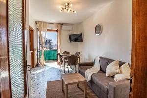 Μια τηλεόραση ή/και κέντρο ψυχαγωγίας στο Campo Chico Alessandria