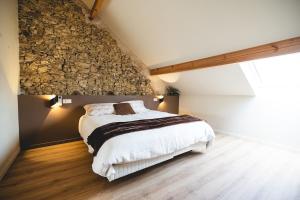 Ένα ή περισσότερα κρεβάτια σε δωμάτιο στο Stylish and cozy house 3 rooms 3 bathrooms and sauna