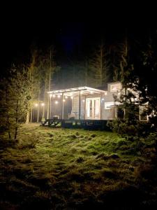 Κήπος έξω από το Leśne Siedlisko Wygonin