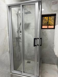 Ένα μπάνιο στο Sazeesha Apartments