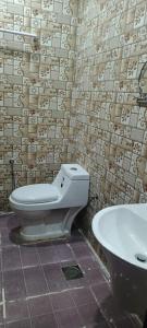 Phòng tắm tại نزل التقوى