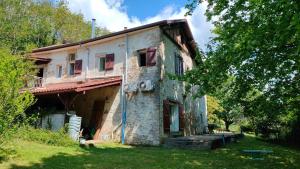 Το κτήριο όπου στεγάζεται  το διαμέρισμα