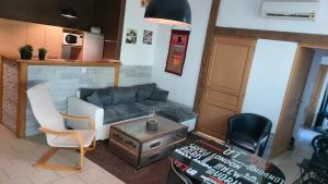 Χώρος καθιστικού στο Appartement Bayonnais, au cœur de la verdure