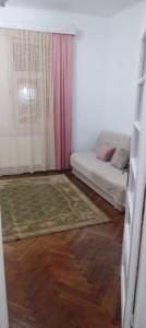 En eller flere senge i et værelse på Casa Roxana + 3 billeder