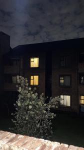 Το κτήριο όπου στεγάζεται  το διαμέρισμα