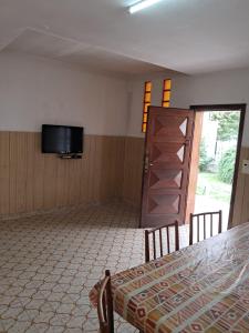 TV a/nebo společenská místnost v ubytování Cosquin centro con 2 cocheras