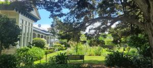 Κήπος έξω από το Hydrangea Cottage in Marton