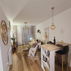 Χώρος καθιστικού στο VIP Apartman Friendly Home