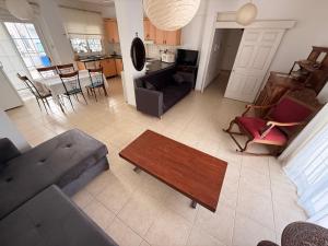 Χώρος καθιστικού στο Kyrenia center 3 bedroom apartment +13 φωτογραφίες