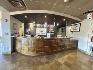 El lobby o recepción de Suite Dreams Motel By Capital O Mattoon I - 57