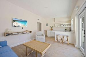 Kuchyň nebo kuchyňský kout v ubytování 637 S Orlando #3 + 18 fotografií