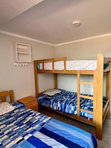 Ένα ή περισσότερα κρεβάτια σε δωμάτιο στο Mariandes Hostel +26 φωτογραφίες