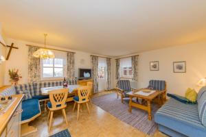 Et tv og/eller underholdning på Amosergut Appartements