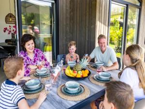 Huéspedes de Tiny House in Brabant with Cozy Terrace