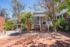 Το κτήριο όπου στεγάζεται  η παραθεριστική κατοικία